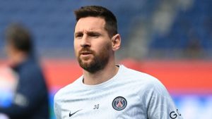 Messi được mệnh danh là cầu thủ đá hay nhất thế giới vẫn còn thi đấu hiện nay